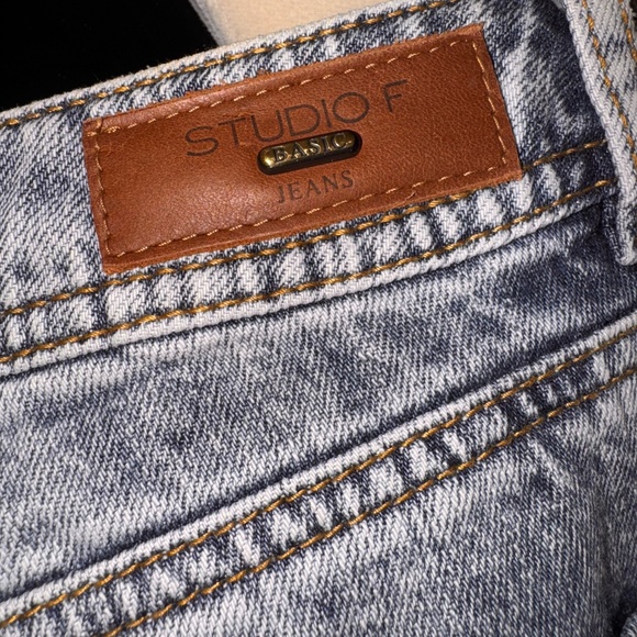 Blue Jean Studio F size 8 - Picture 3 of 6